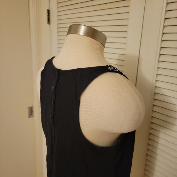 Embroidered Boho Tank Top Caslon Black White Button Back Flowy Large - Picture 6 of 6